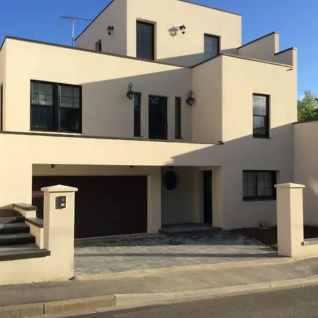 Du Jardin Des Plantes 56 Rue Prémartine