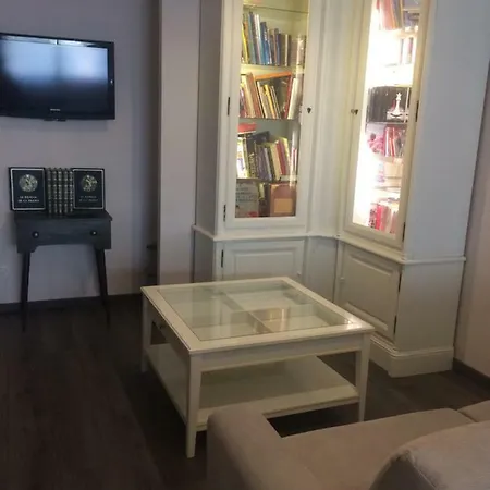 Du Jardin Des Plantes 56 Rue Prémartine * Le Mans